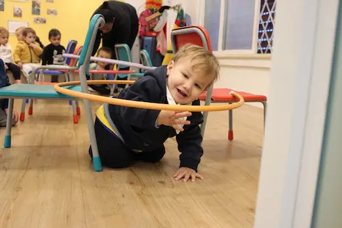 Espaço externo de aprendizagem da Aquarela School